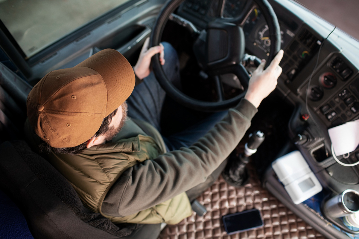 Essential Truck Rental Driving Tips for Safe and Efficient Driving